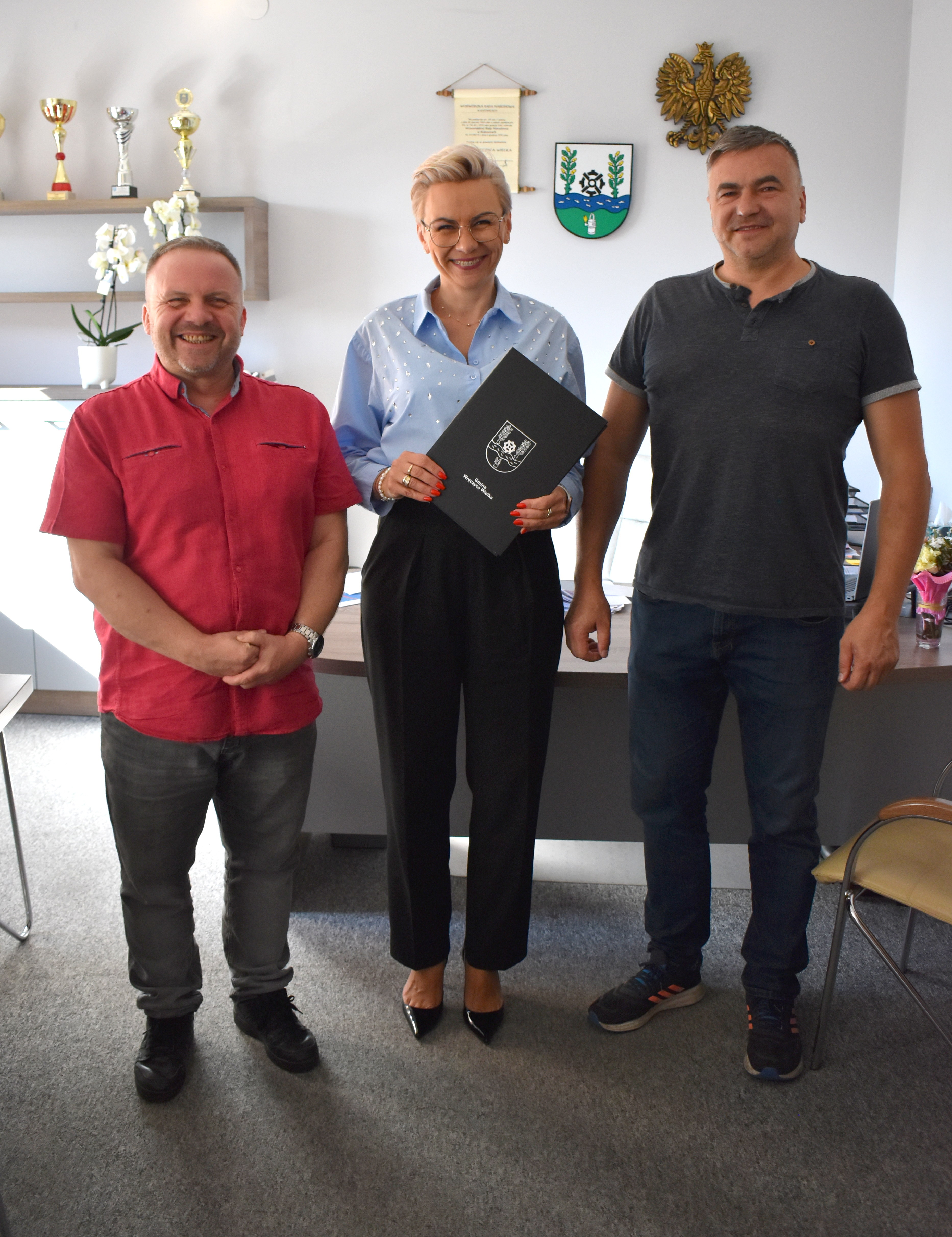Wójt z przedstawicielami klubu